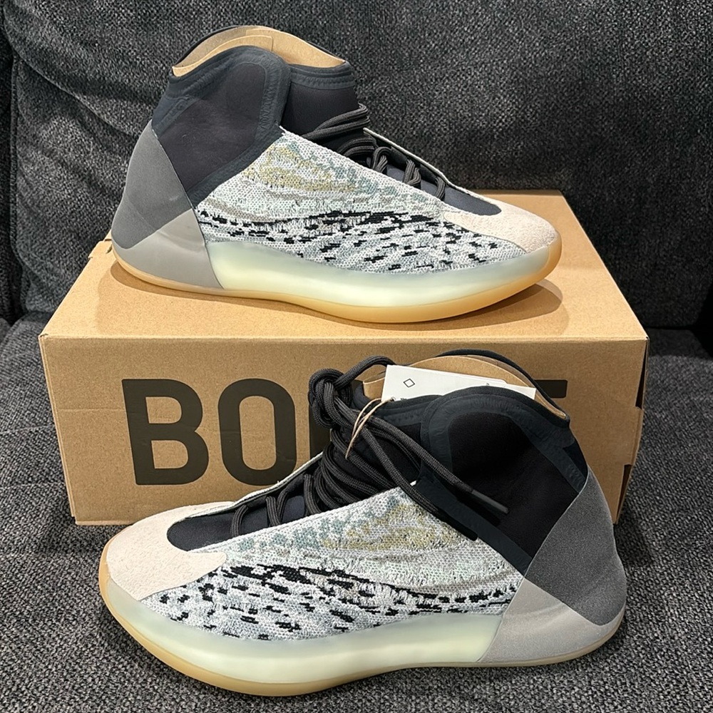 New adidas YZY QNTM BOOST